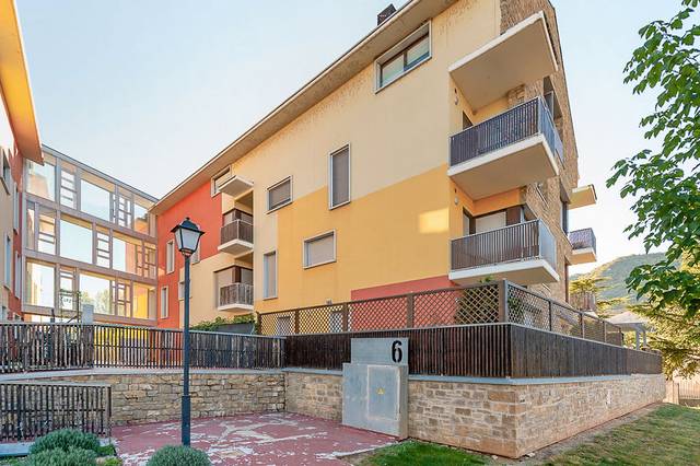 Piso en Venta en Cr Pamplona  en Puente la Reina de Jaca