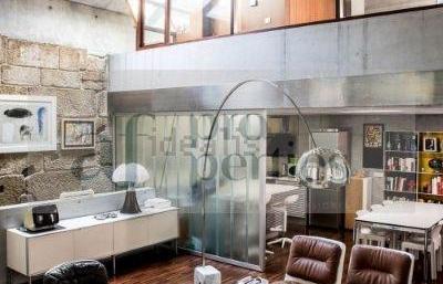Sala d'estar de Casa o xalet en venda en Vigo  amb Calefacció, Parquet i Alarma