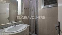 Bathroom of Apartment for sale in  Barcelona Capital  with Air Conditioner, Heating and Storage room