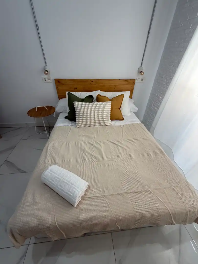 Habitación de Piso para compartir en Granada con Amueblado, Horno y Lavadora