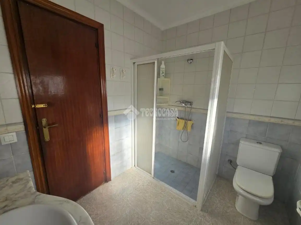 Baño de Casa adosada en venta en Morón de la Frontera