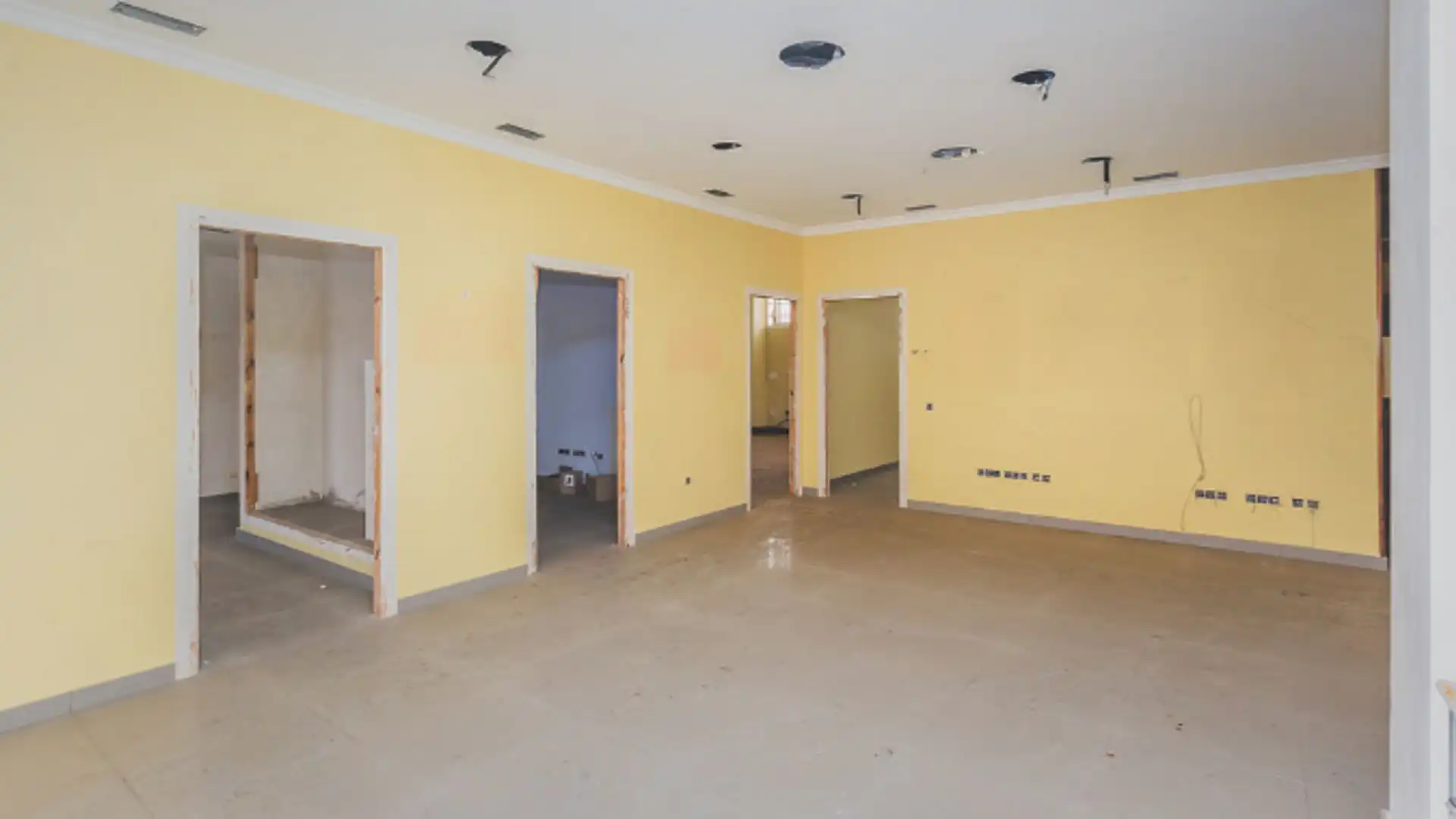 Premises for sale in Roquetas de Mar