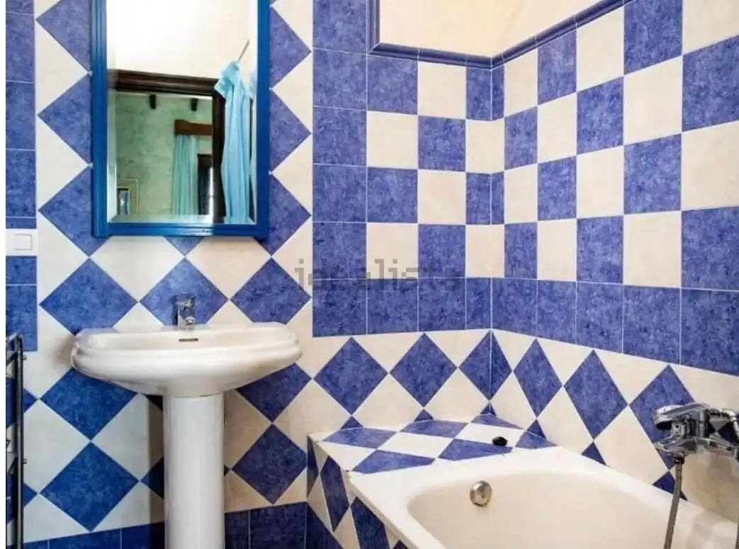 Bany de Casa o xalet en venda en Motril amb Aire condicionat, Calefacció i Terrassa