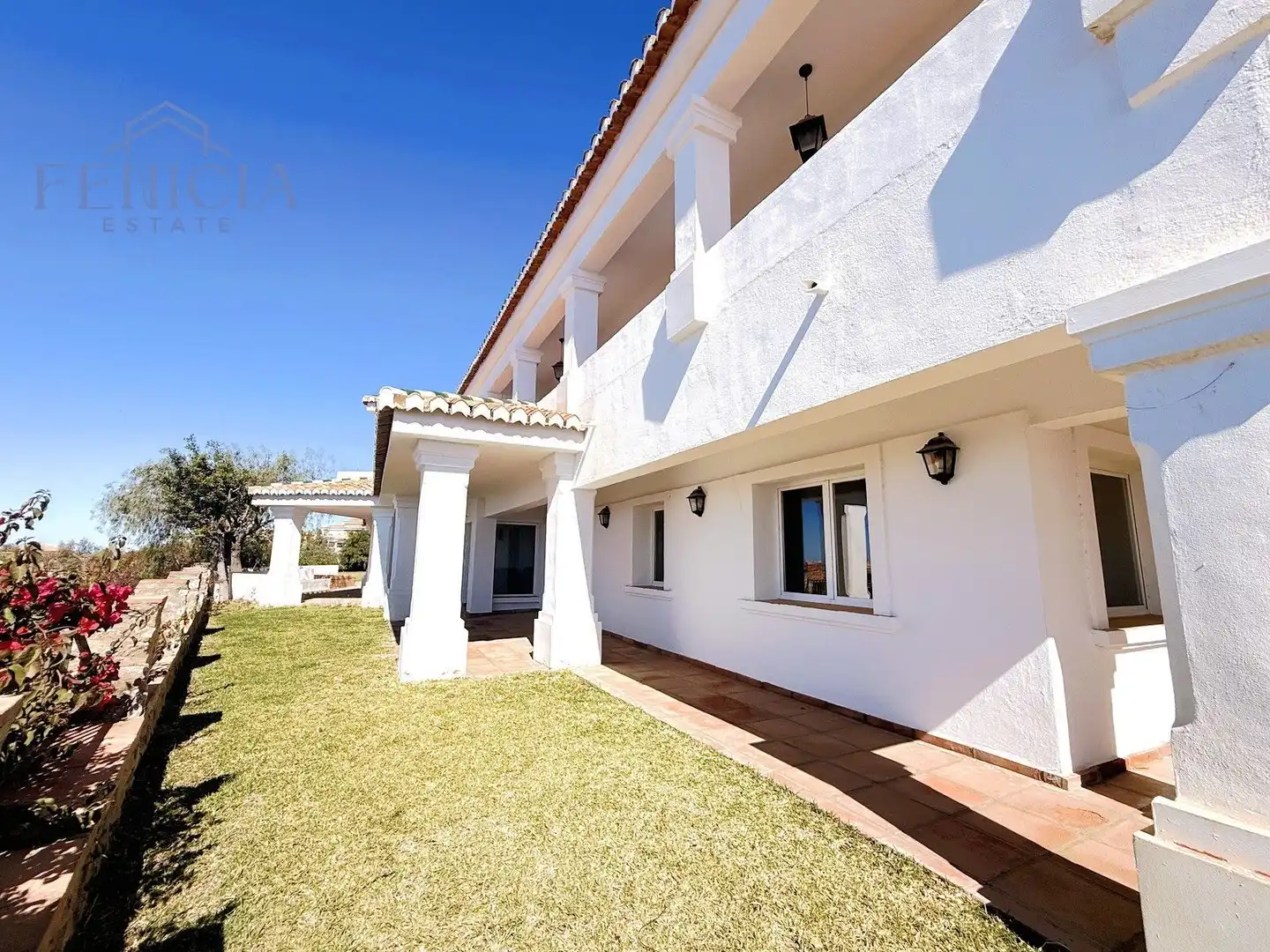 Vista exterior de Casa o chalet en venta en Almuñécar con Jardín privado, Terraza y Trastero