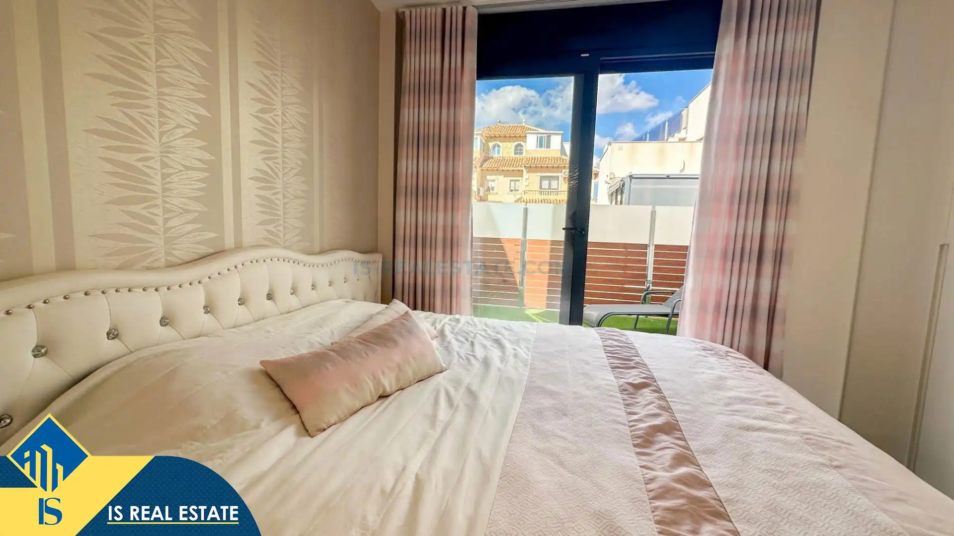 Villa con piscina in vendita a Playa de los Locos, imagen 10
