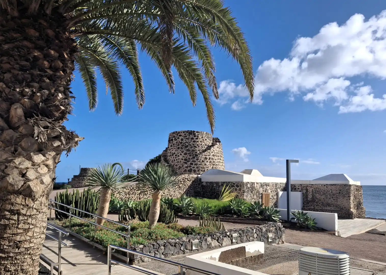 Vista exterior de Casa adosada en venta en Puerto del Rosario con Trastero