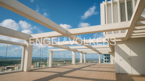 Espectacular vivienda con solarium privado en Torre Ikon