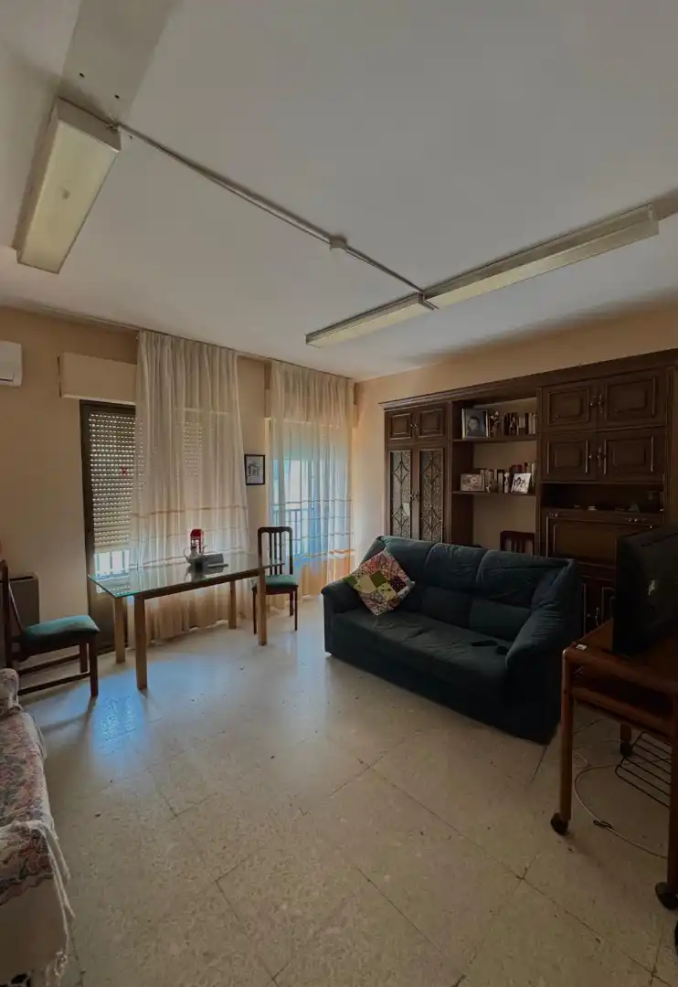 Sala d'estar de Pis en venda en Castuera amb Terrassa, Traster i Moblat