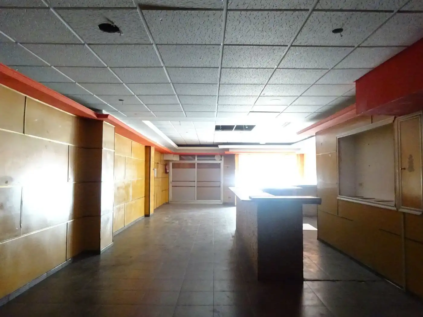 Local comercial en venta en El Poble Sec, imagen 3