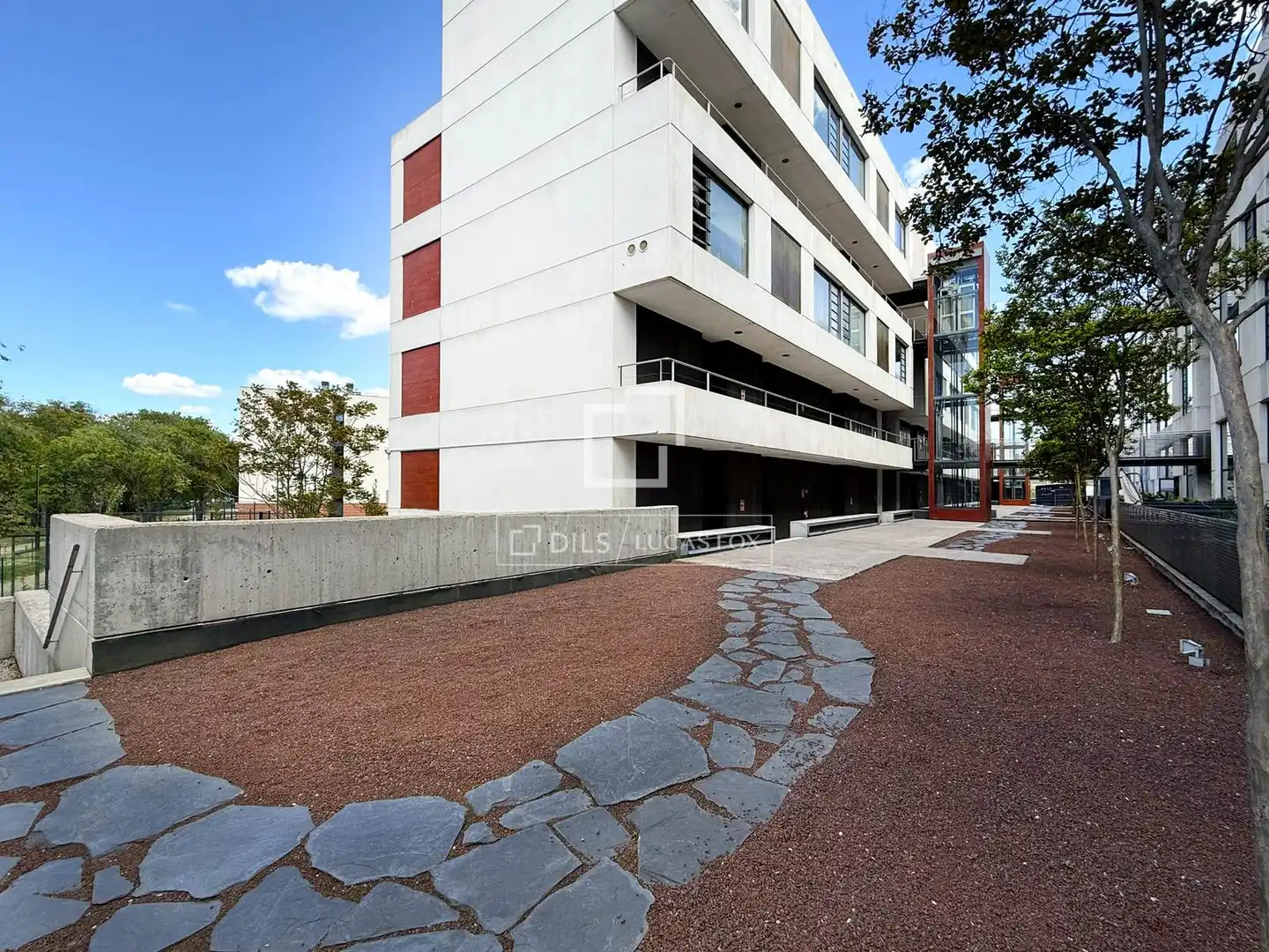 Vista exterior de Loft en venda en Madrid amb Aire condicionat, Calefacció i Parquet