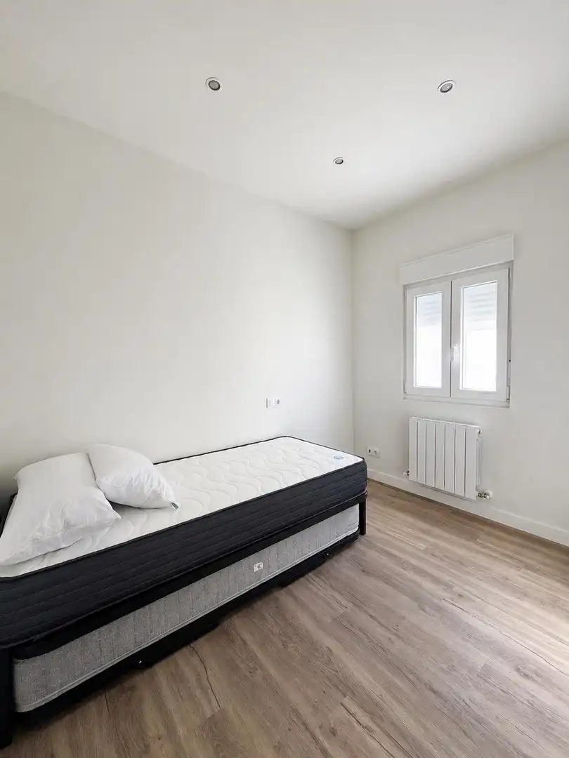 Habitación de Piso en venta en Santander con Calefacción