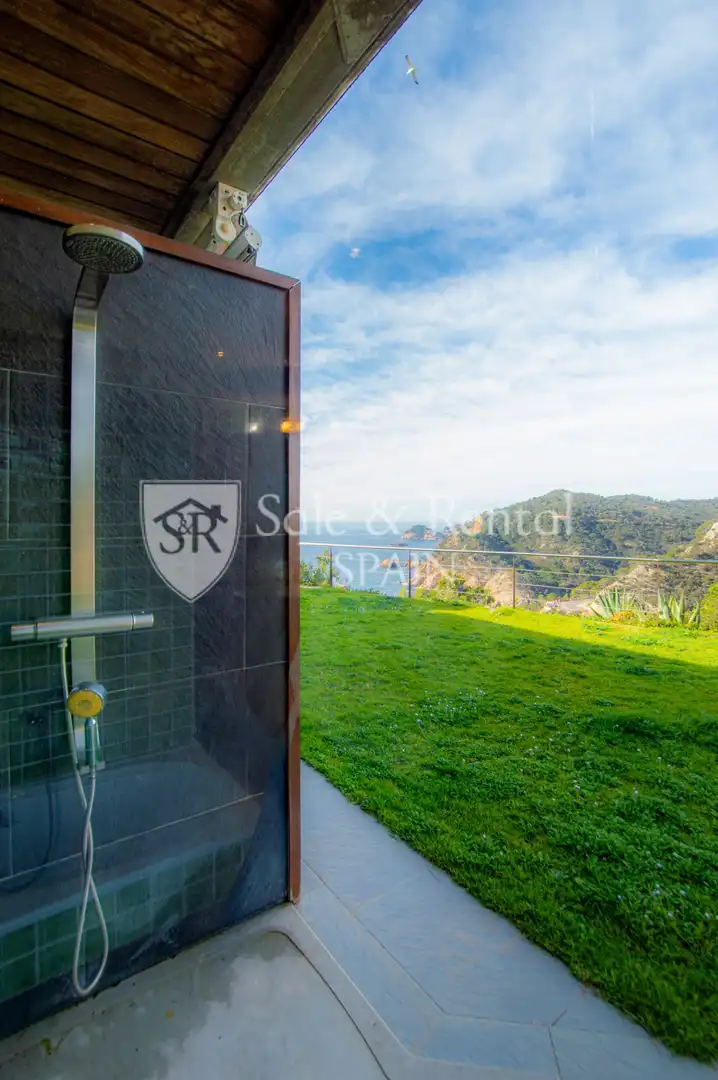 Garden of Houses for sale in Tossa de Mar  with Air Conditioner, Heating and Private garden