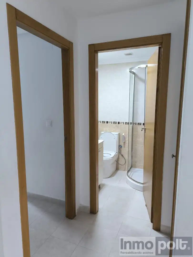 Baño de Piso de alquiler en Murcia