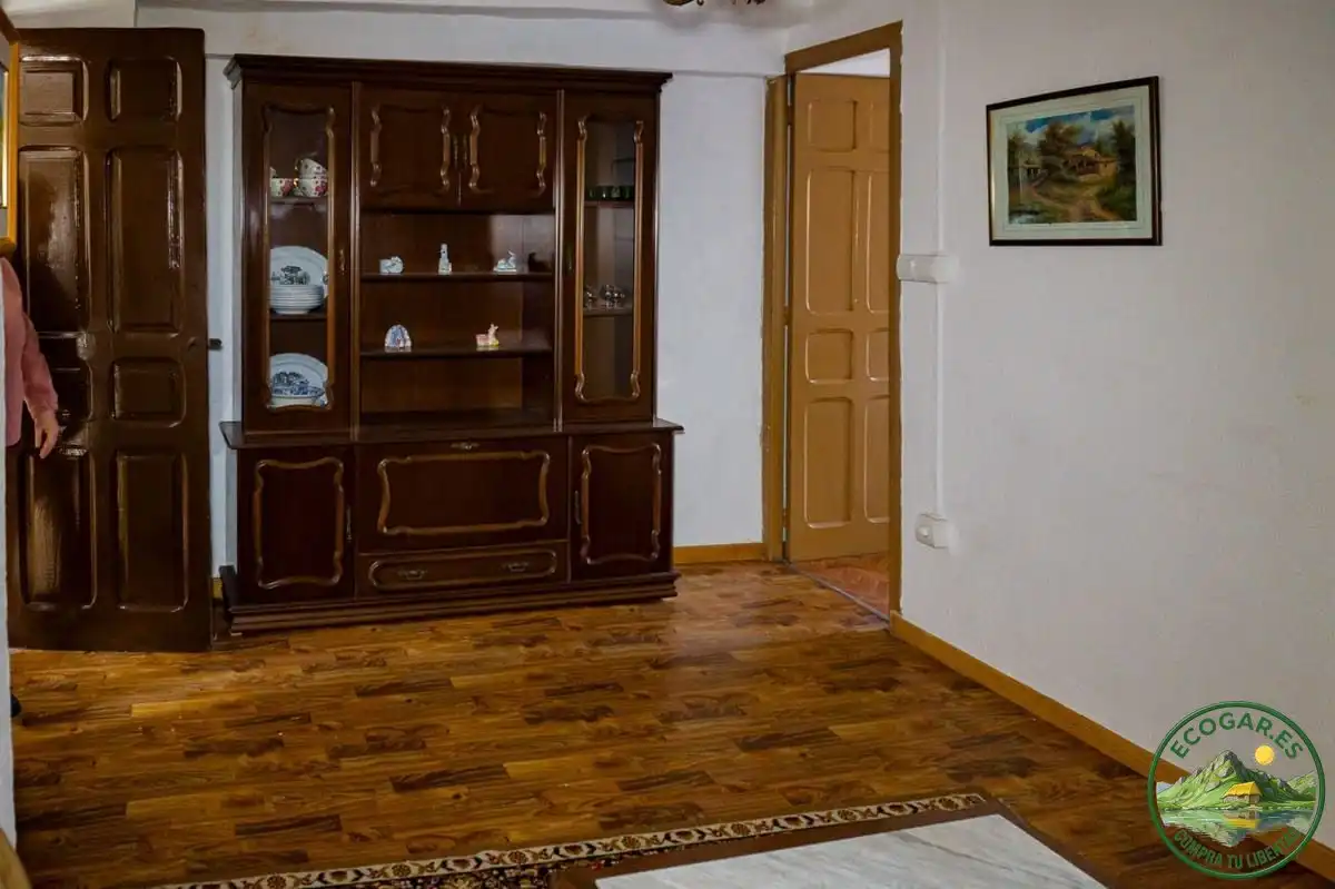 Sala de estar de Casa o chalet en venta en Villafranca del Bierzo con Jardín privado, Parquet y Terraza