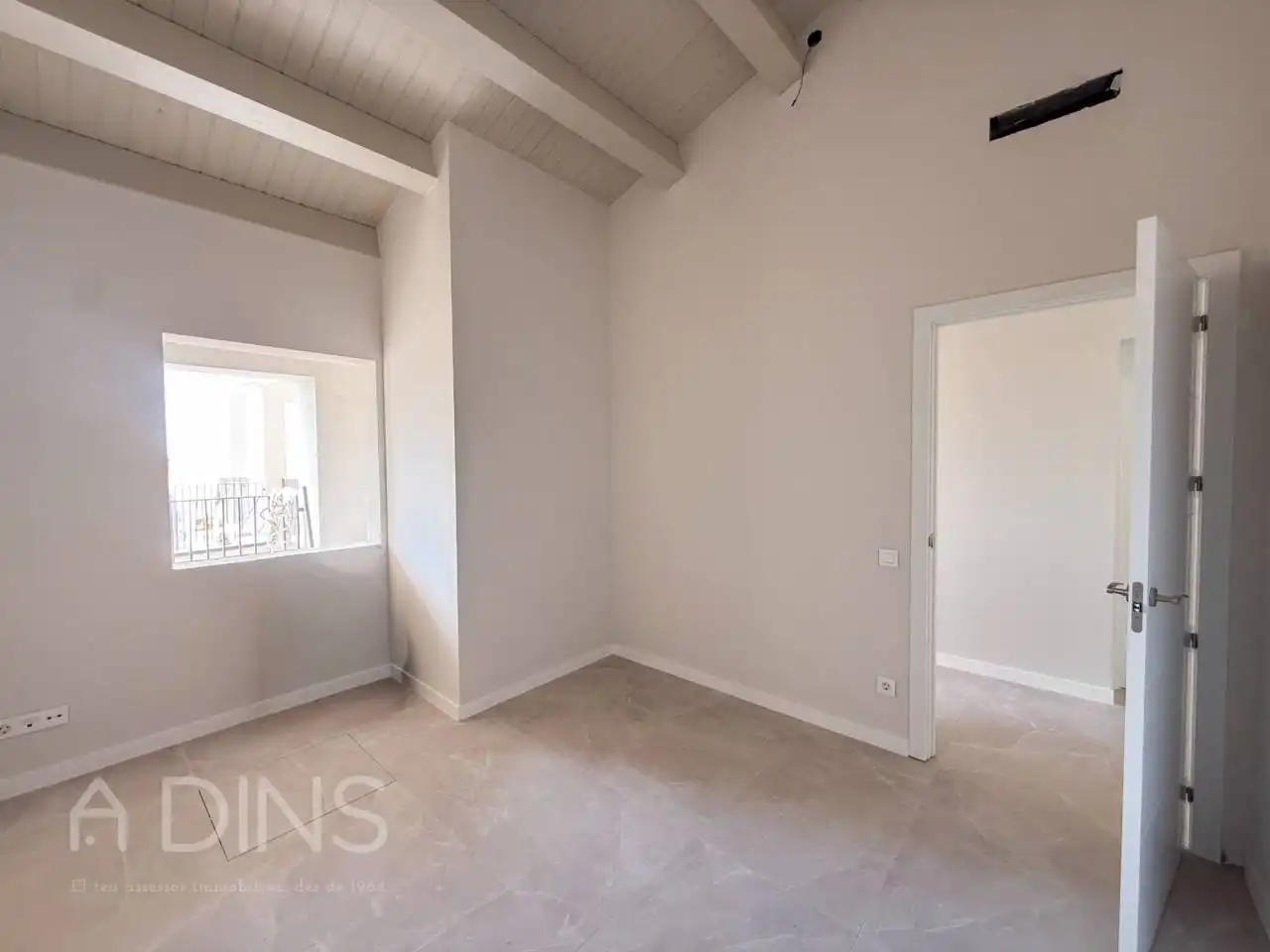 Habitación de Ático en venta en Caldes de Montbui con Aire acondicionado, Calefacción y Piscina comunitaria