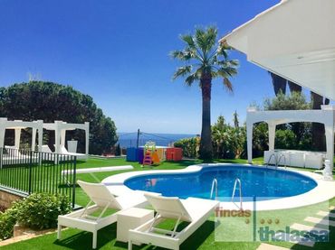 Casa con piscina en venta en canigo