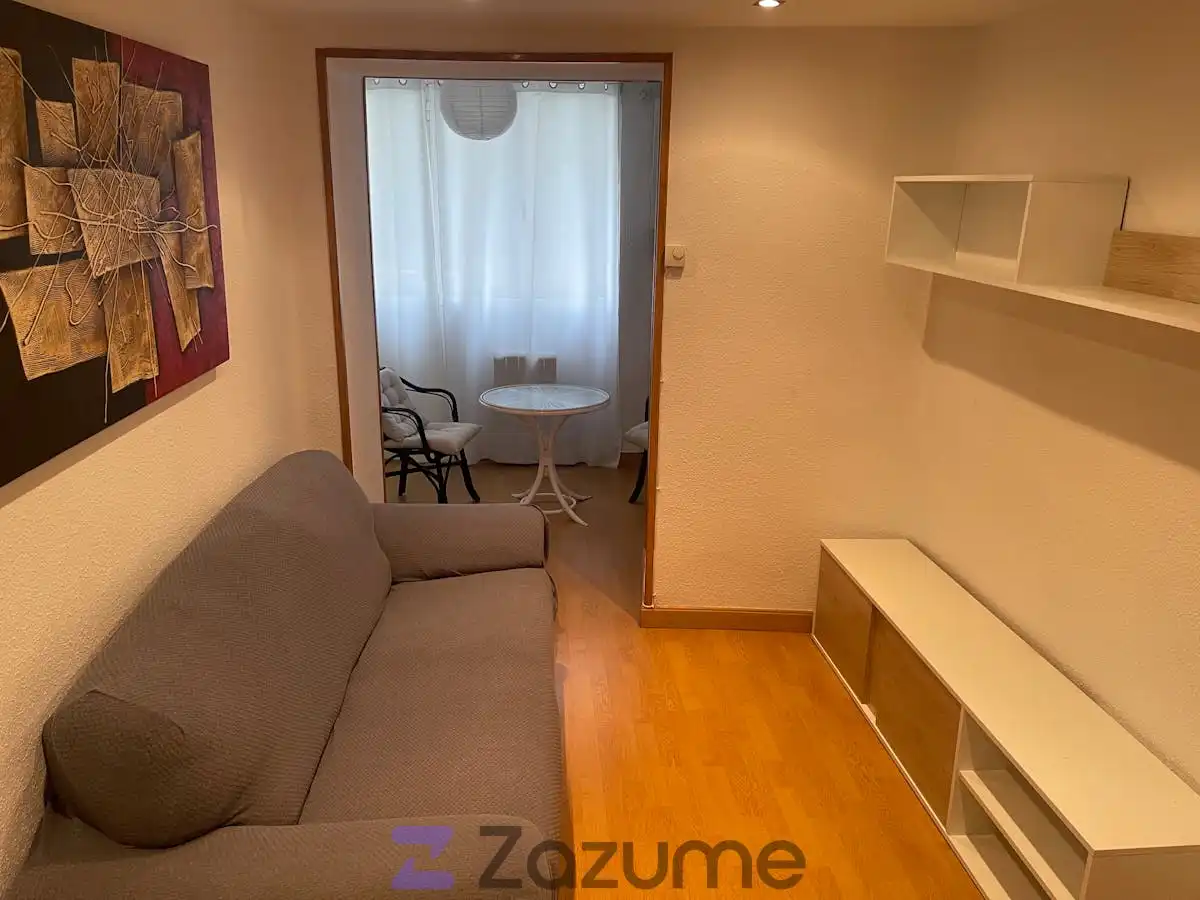 Wohnzimmer von Wohnung zur Miete in Burgos Capital mit Heizung, Parkett und Möbliert