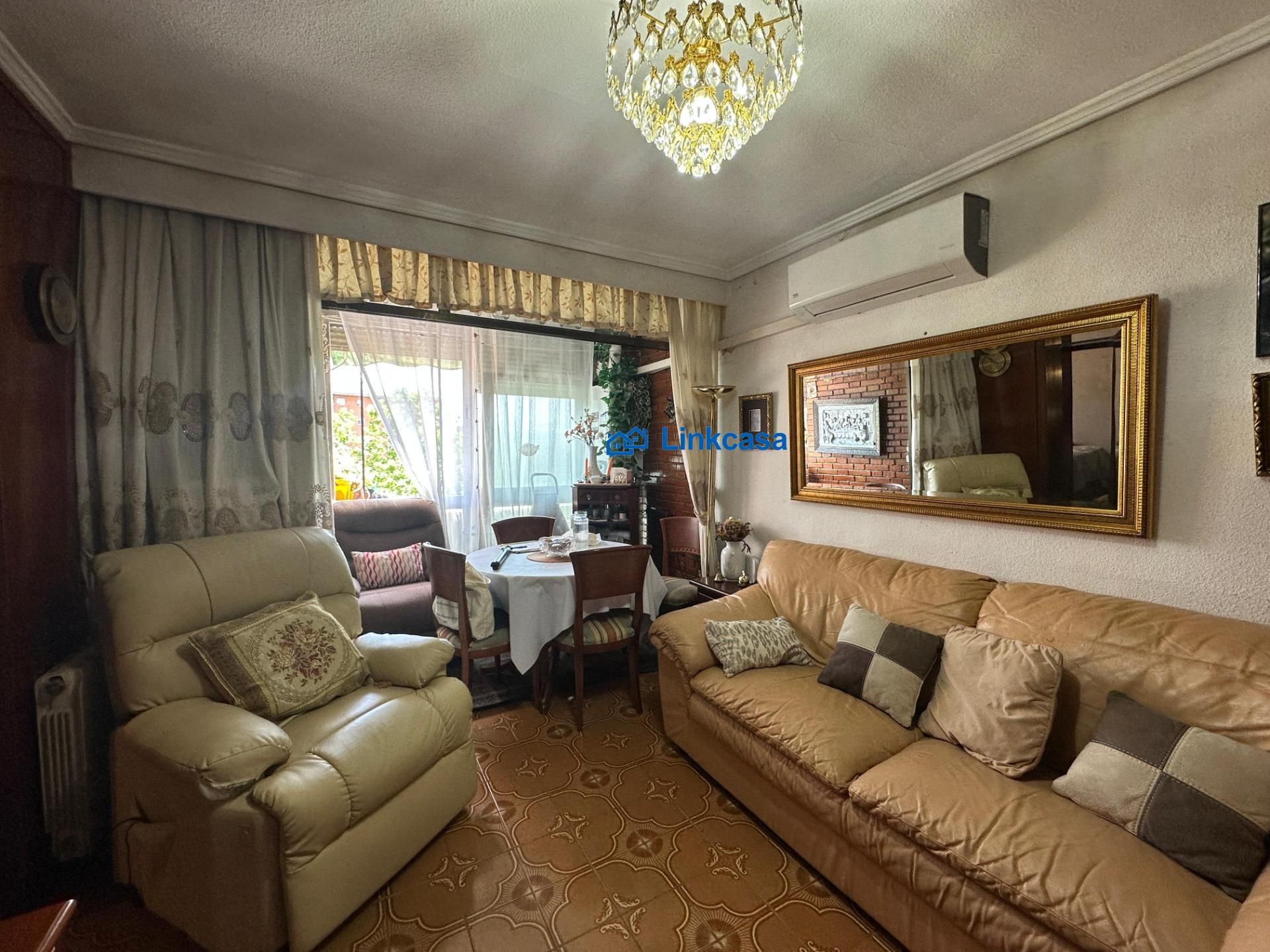 Sala de estar de Piso en venta en  Madrid Capital con Calefacción