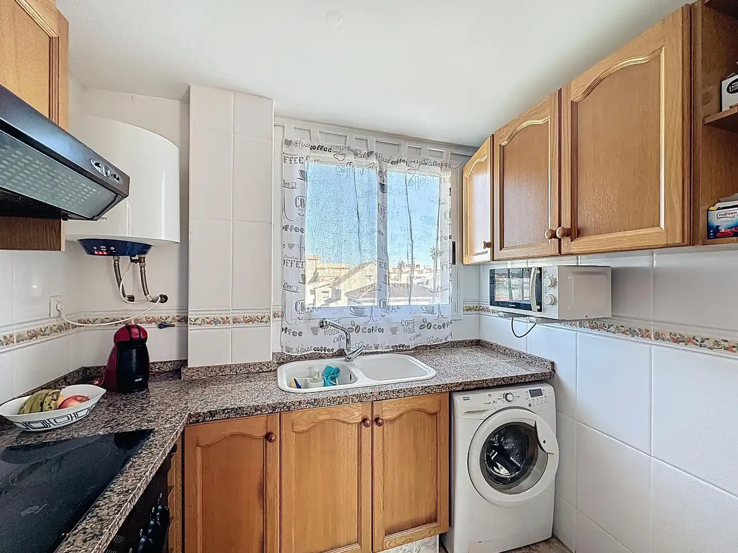 Kitchen of Apartments for sale in Sueca  with Air Conditioner, Terrace and Balcony