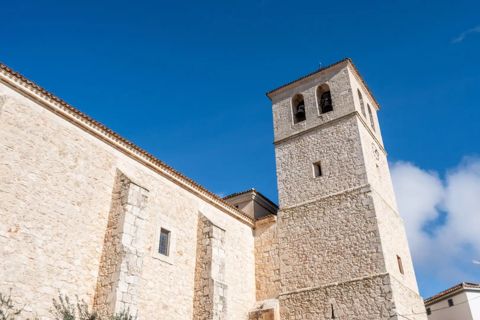 Außenansicht von Gebäude zum Verkauf in Belmonte de Tajo