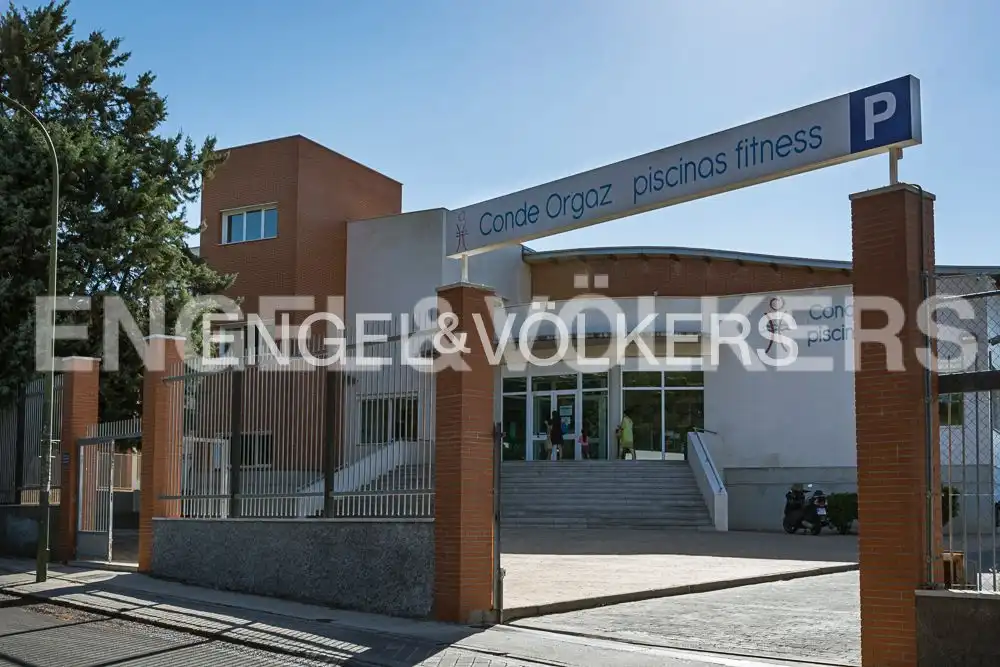 Exterior view of Flat for rent in Madrid  with Heating, Private garden and Parquet flooring