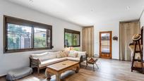 Living room of House or chalet for sale in L'Eliana  with Air Conditioner, Private garden and Terrace