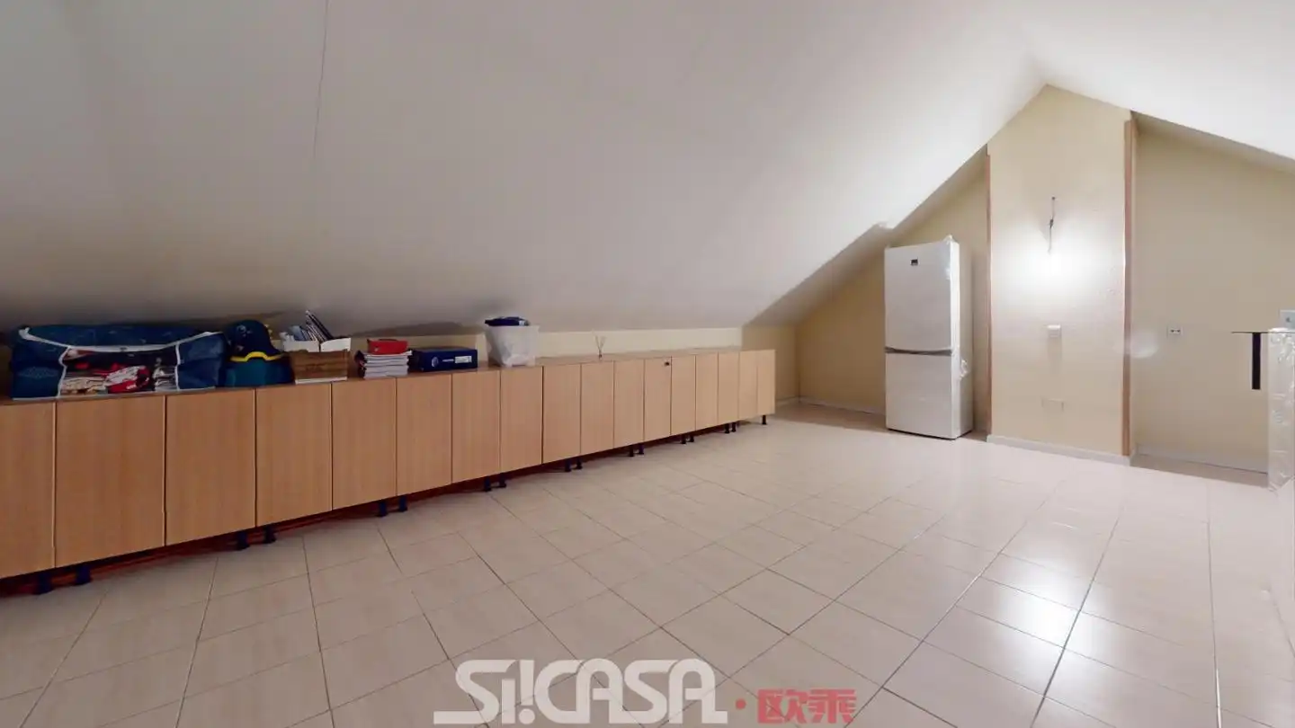 Casa adosada en venda en Pintores - Ferial