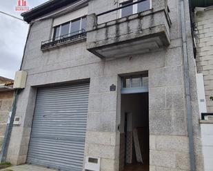 Vista exterior de Casa o xalet en venda en Ourense Capital  amb Jardí privat, Traster i Balcó