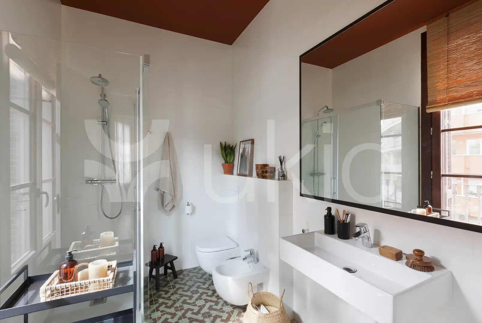 Baño de Apartamento de alquiler en Barcelona con Aire acondicionado, Calefacción y Amueblado