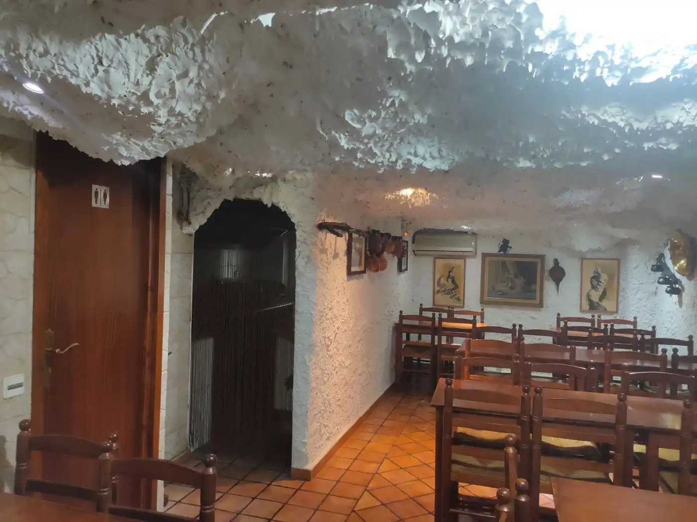 Local en traspaso en Badalona con Aire acondicionado, Calefacción y Amueblado