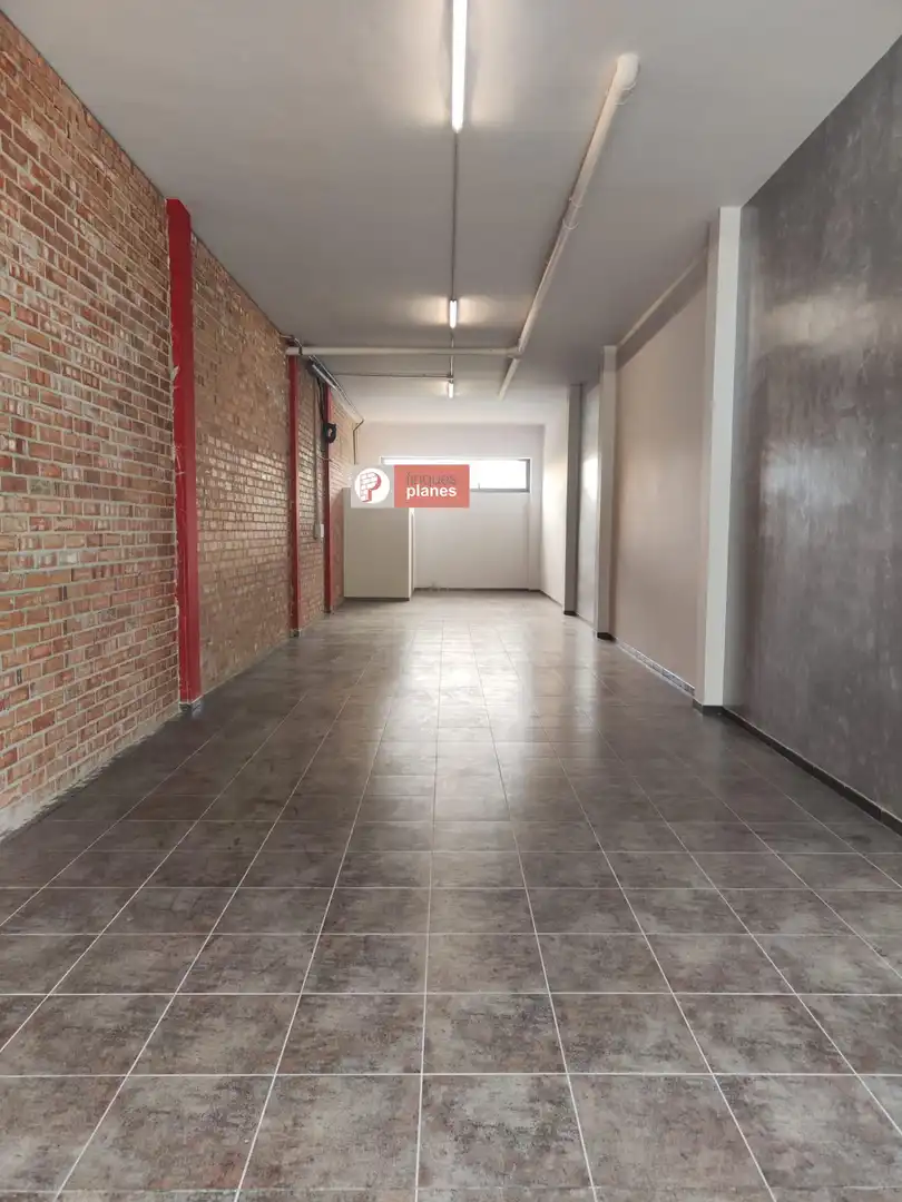 Business premises for sale in Avenida MIQUEL BATLLORI, imagen 2
