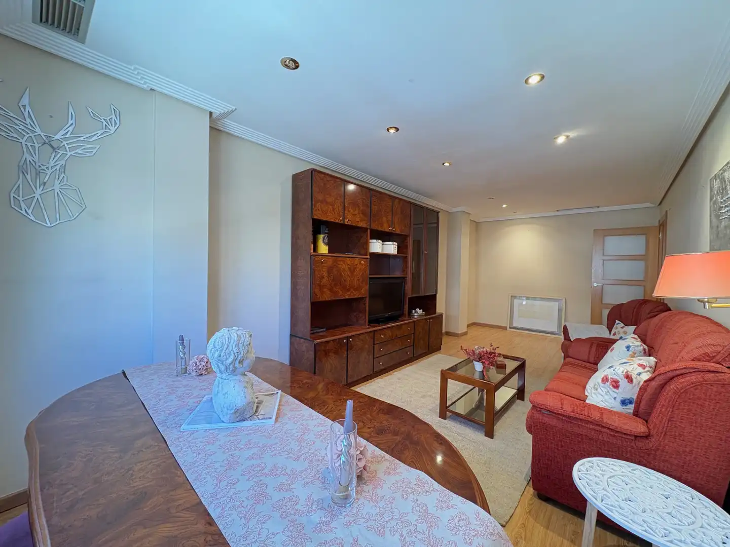Sala de estar de Apartamento en venta en Arnedo con Calefacción, Parquet y Trastero