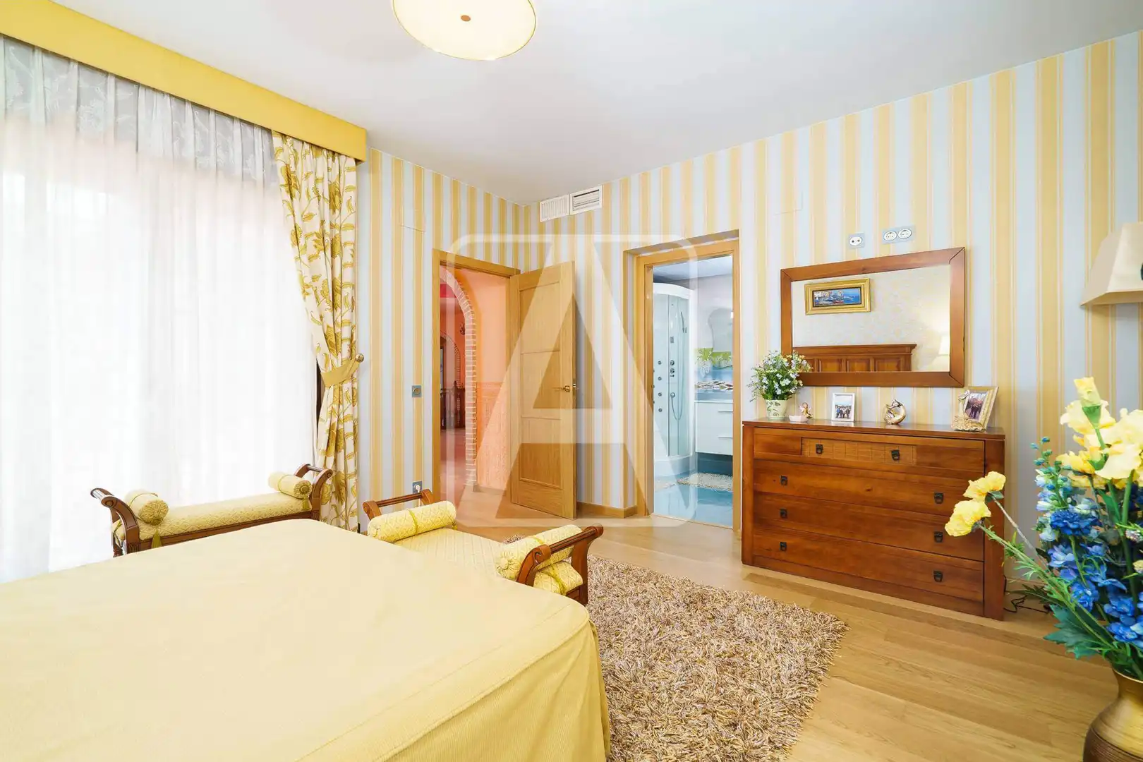 Chalet con piscina en venta en Marisol Park - Ortembach - Los Almendros, imagen 15
