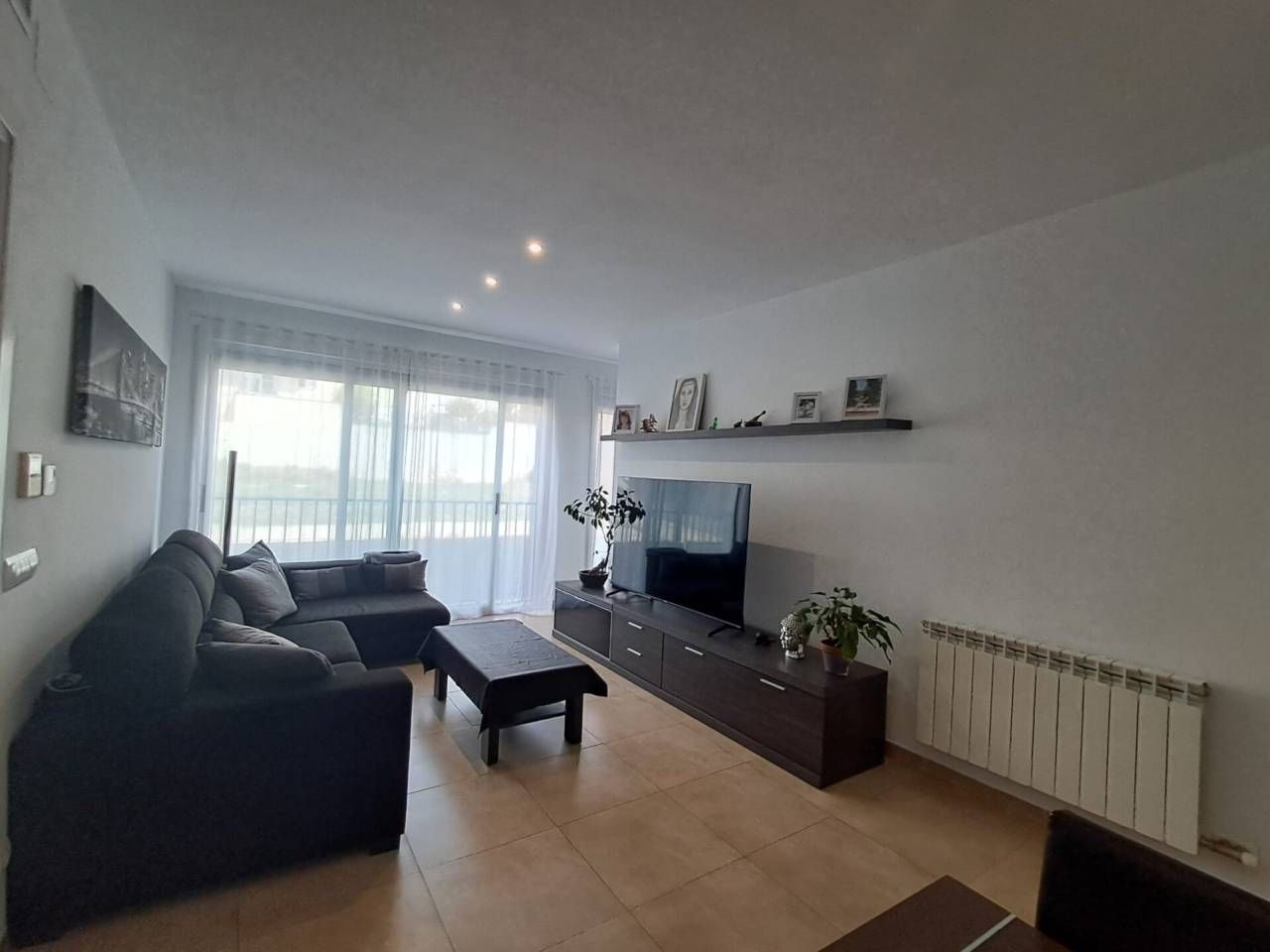 Living room of Flat for sale in Blanes  with Air Conditioner, Heating and Parquet flooring
