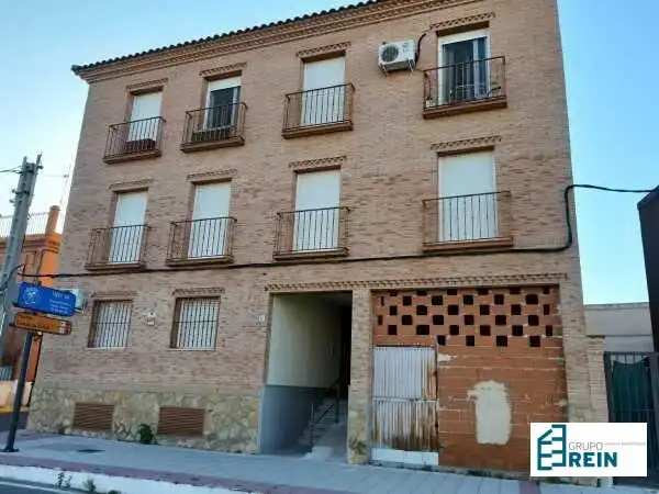 Locale commerciale in vendita a Cabañas de la Sagra