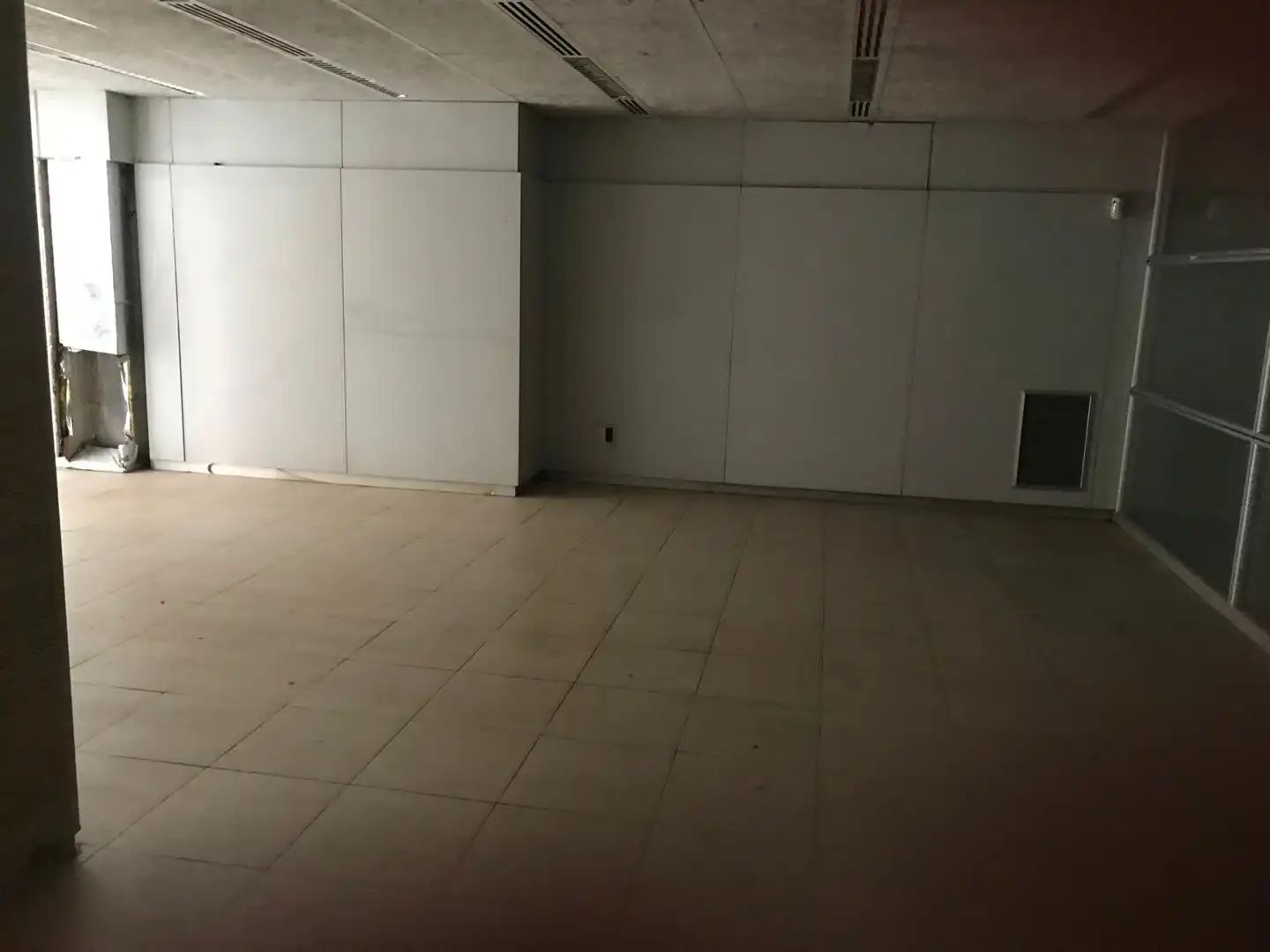 Local comercial en venda a Avinguda de l'Onze de Setembre, imagen 4