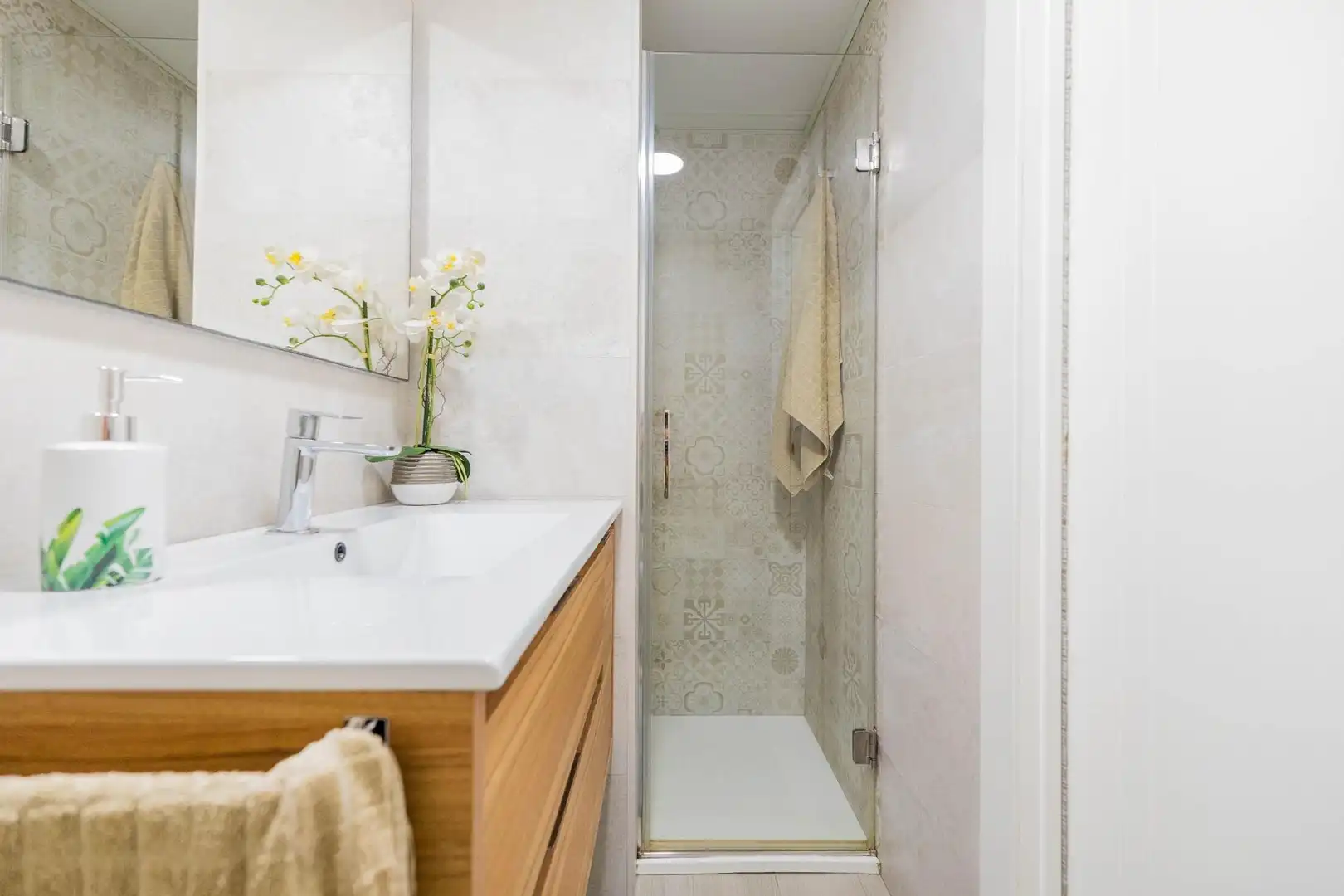 Bathroom of Houses for sale in Málaga  with Air Conditioner, Heating and Terrace