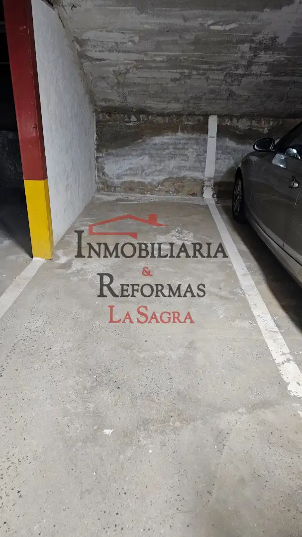 Parking of Buildings for sale in Mocejón