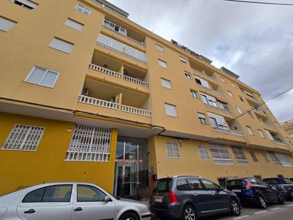 Vista exterior de Apartament en venda en Torrevieja amb Aire condicionat, Calefacció i Terrassa