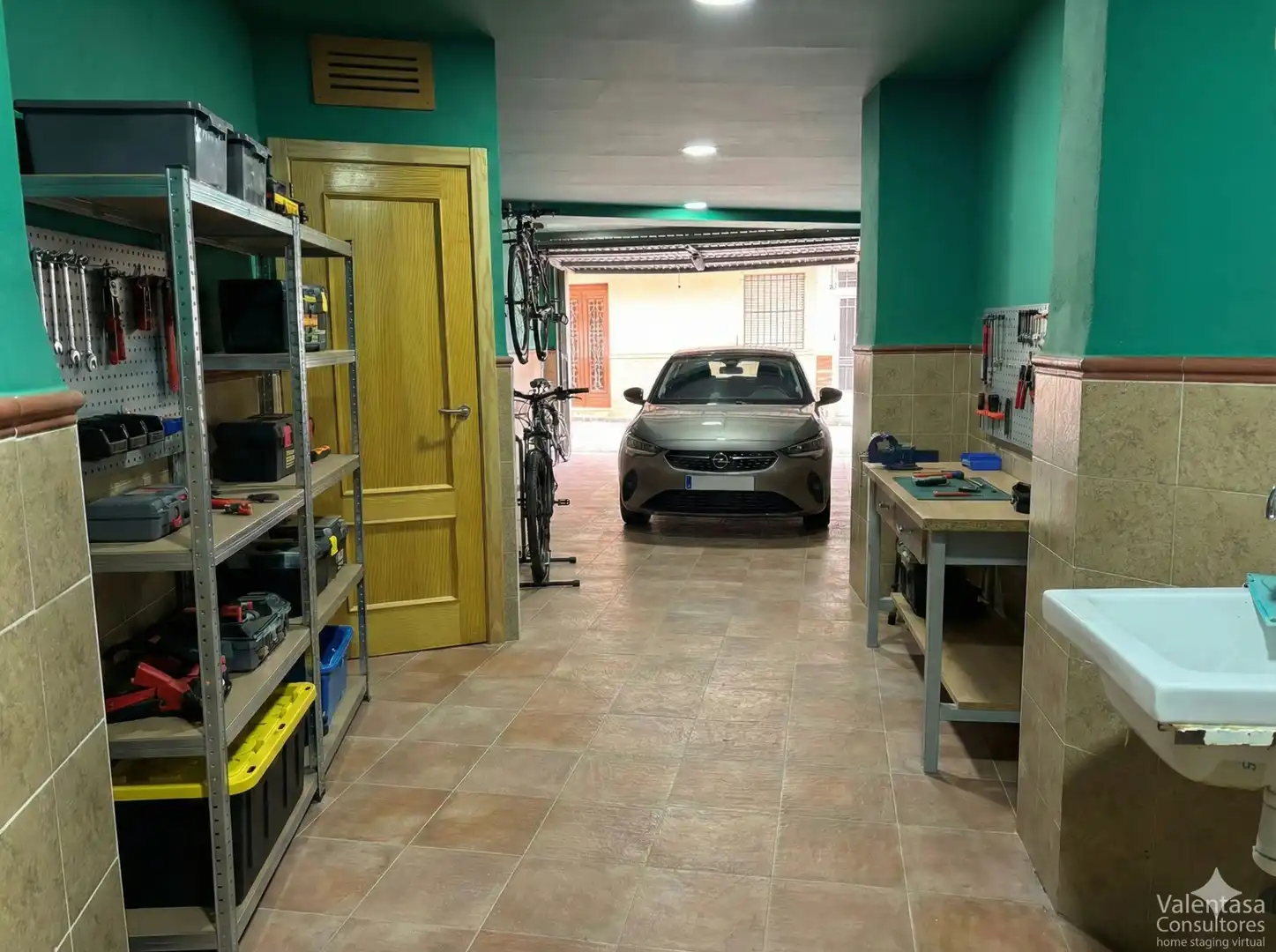 Parking de Casa adosada en venta en Siete Aguas con Calefacción, Terraza y Amueblado