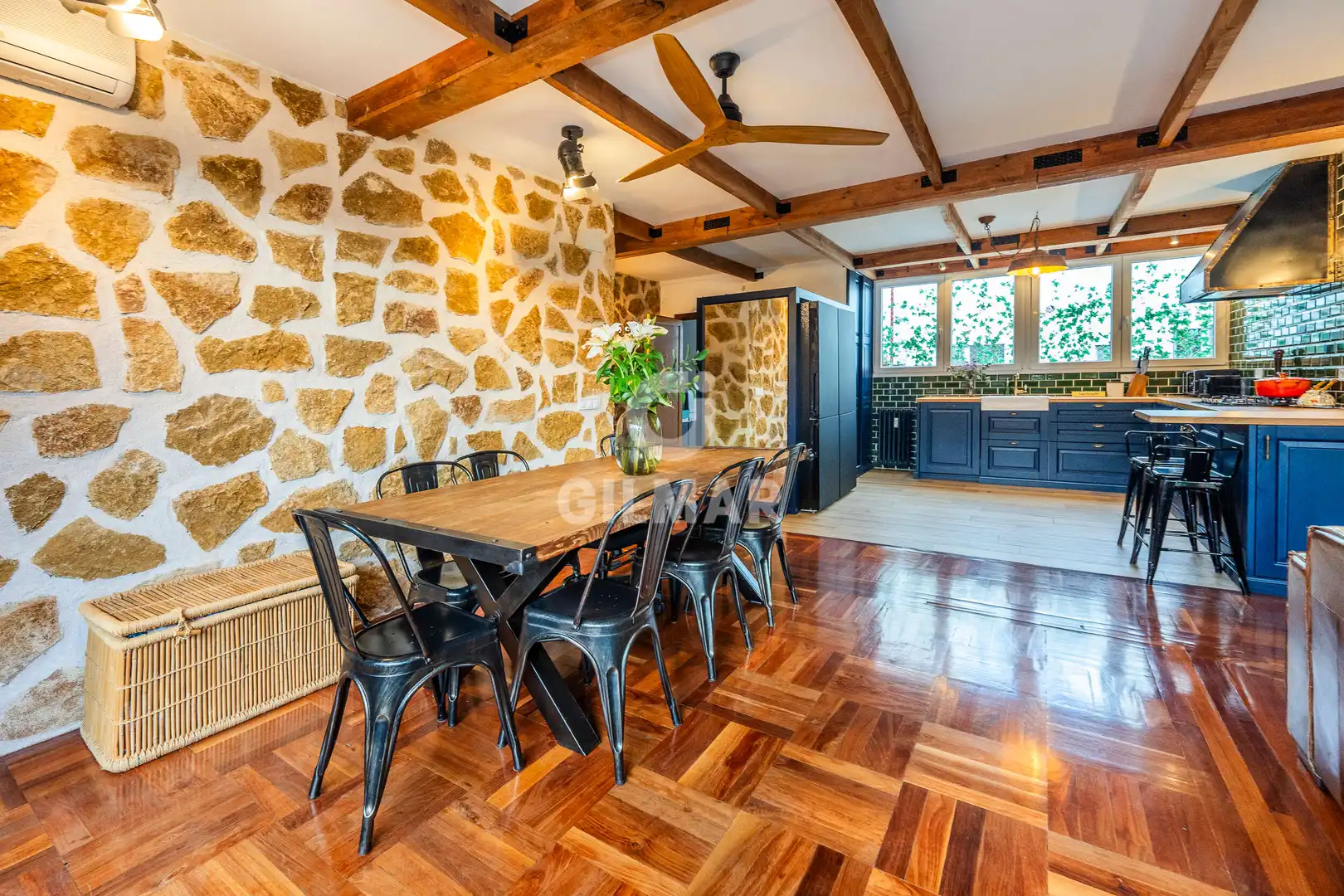 Comedor de Ático en venta en Madrid con Calefacción, Piscina y Balcón