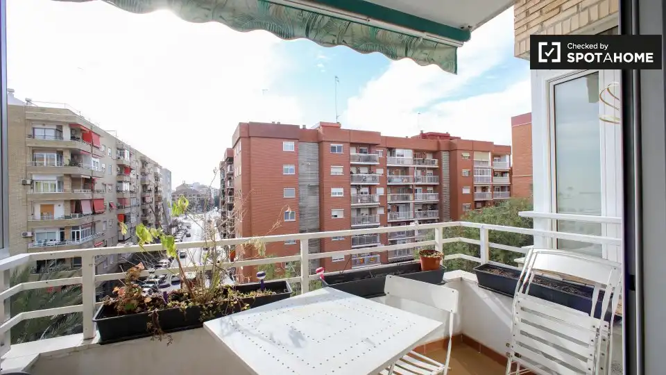 Terraza de Piso de alquiler en Valencia con Aire acondicionado, Calefacción y Amueblado