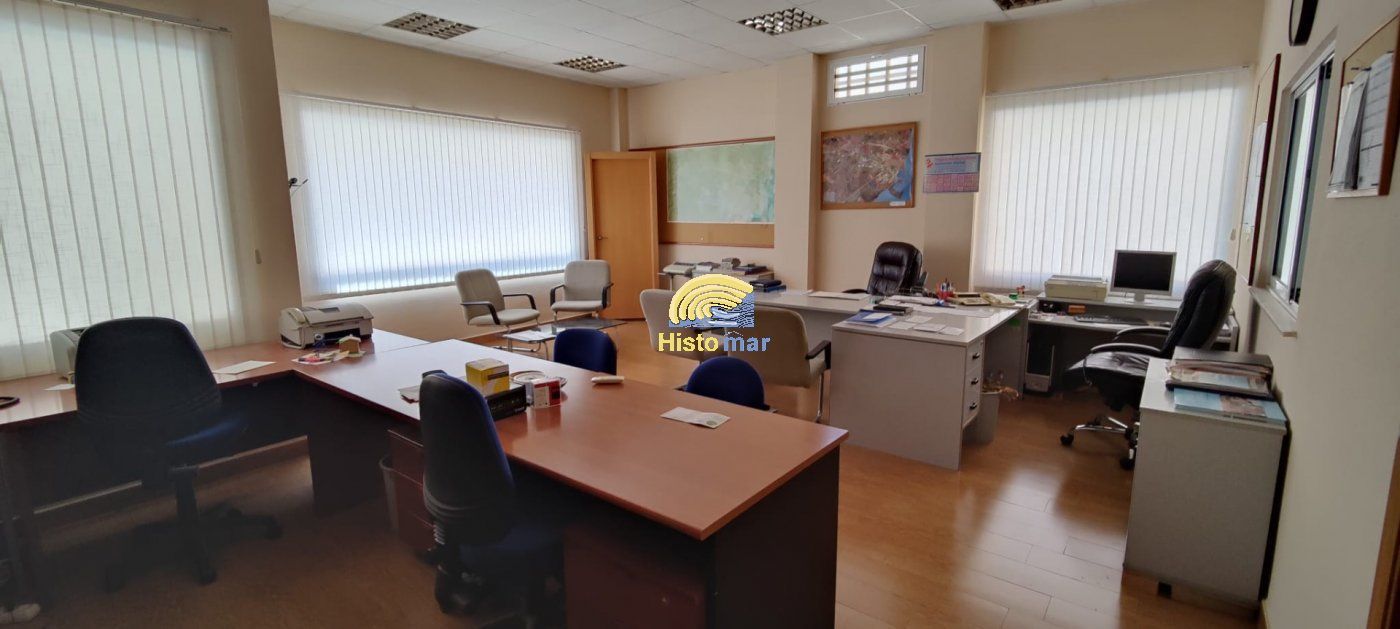 Local de lloguer en Sagunto / Sagunt amb Aire condicionat