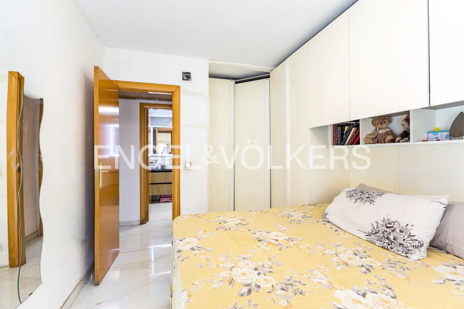 Habitación de Piso en venta en El Prat de Llobregat con Calefacción, Parquet y Terraza
