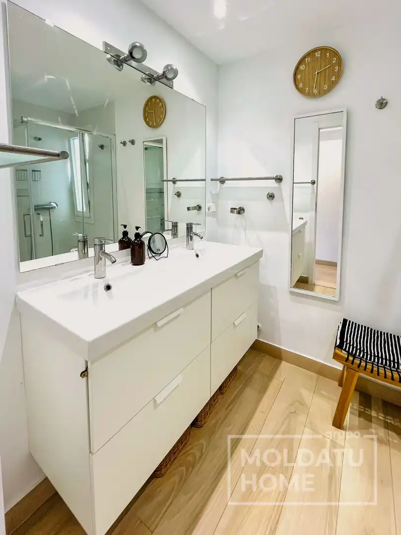 Baño de Piso en venta en Donostia - San Sebastián  con Aire acondicionado, Calefacción y Terraza