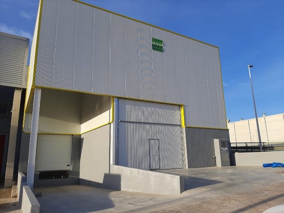Vista exterior de Nau industrial en venda en Riba-roja de Túria