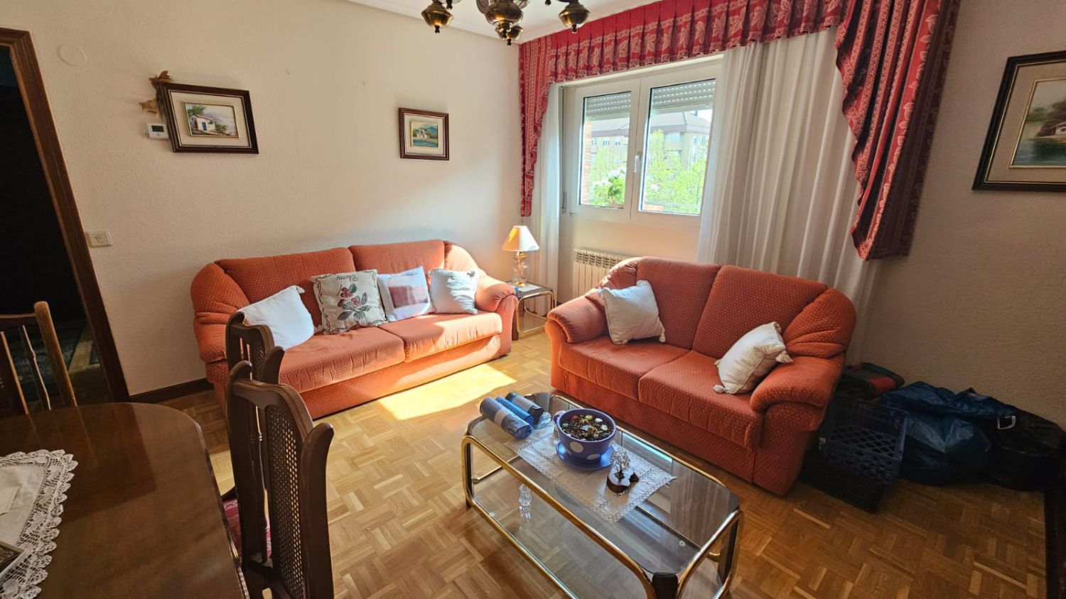Sala de estar de Piso en venta en Vitoria - Gasteiz con Calefacción, Parquet y Trastero