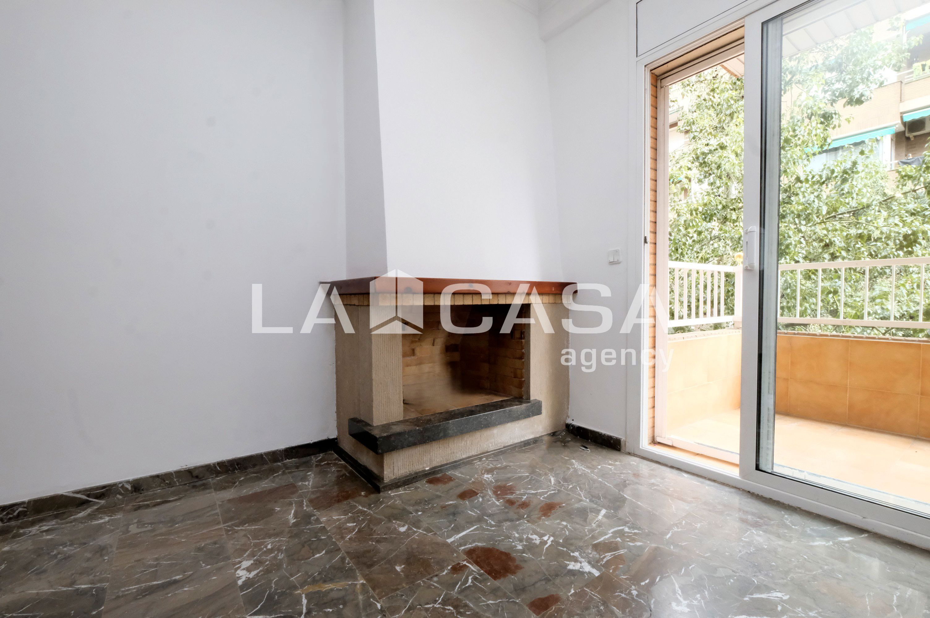 Flat for sale in Carrer de Vèlia, Vilapicina i la Torre Llobeta