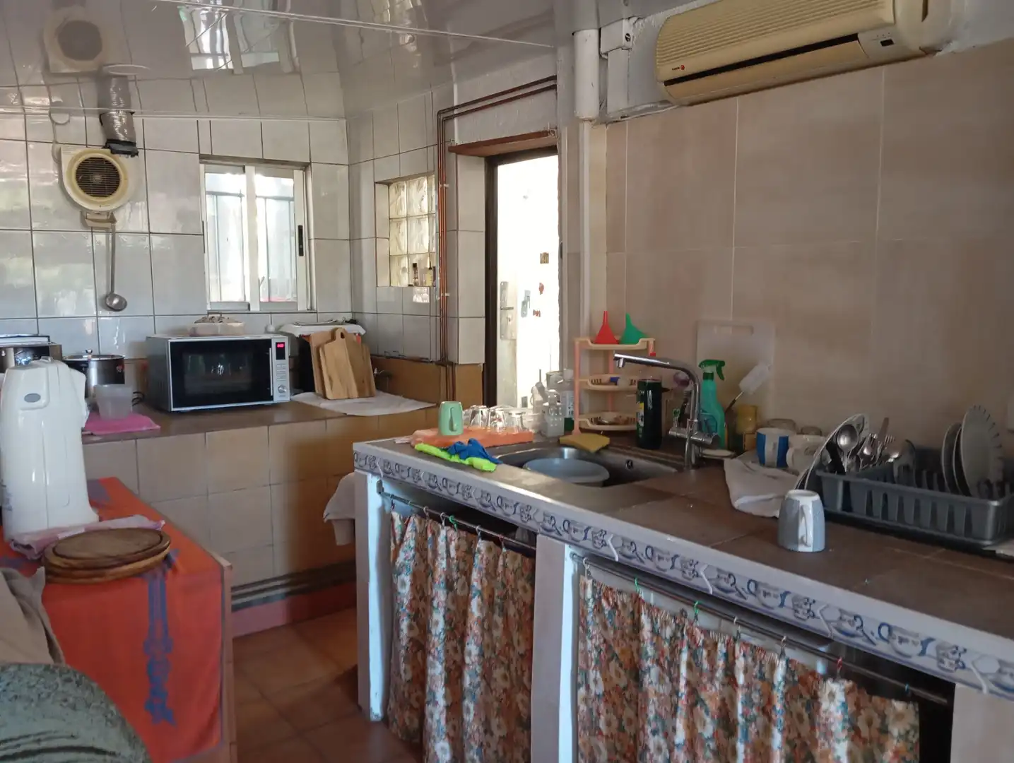 Cuina de Casa o xalet en venda en Bellvei amb Aire condicionat, Jardí privat i Terrassa