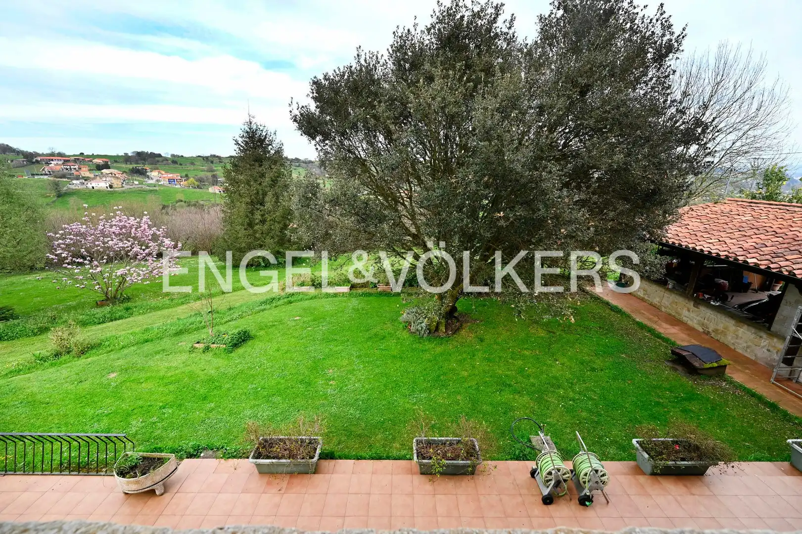 Terraza de Casa o chalet en venta en Reocín con Calefacción, Jardín privado y Terraza